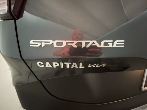 Used 2024 Kia Sportage EX image 26