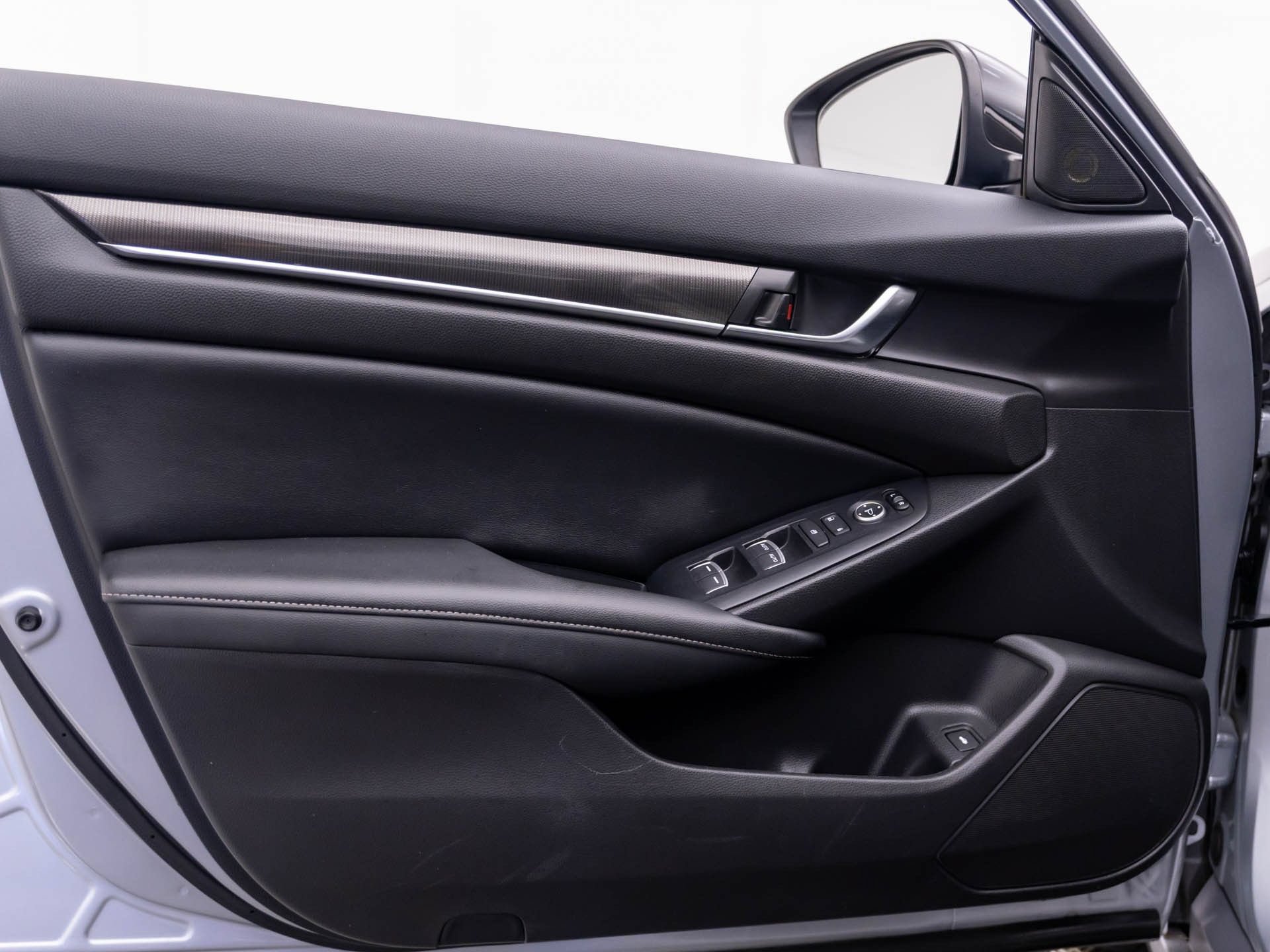 Used 2022 Honda Accord Sport image 12