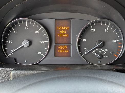 Used 2015 Mercedes-Benz Sprinter 2500 image 11