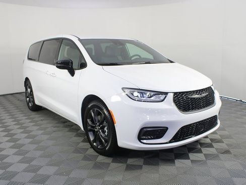 New 2026 Chrysler Pacifica Select image 28