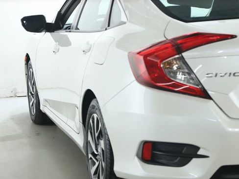 Used 2017 Honda Civic EX image 16