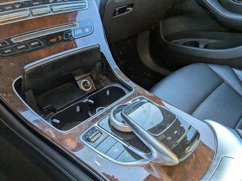 Used 2017 Mercedes-Benz GLC 300 4MATIC image 11