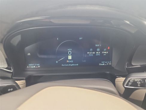 Used 2023 Lincoln Corsair Standard w/ Equipment Group 101A image 31