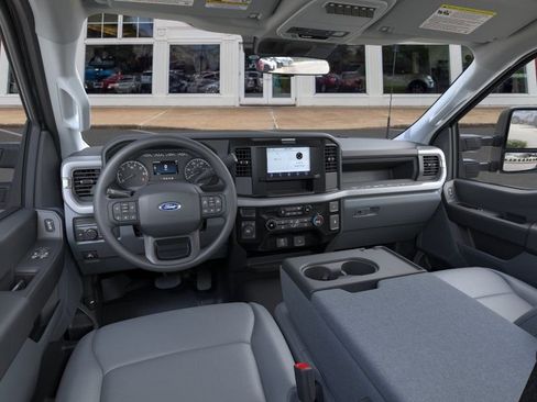 New 2026 Ford F350 XL w/ XL Off-Road Package AWD/4WD image 9