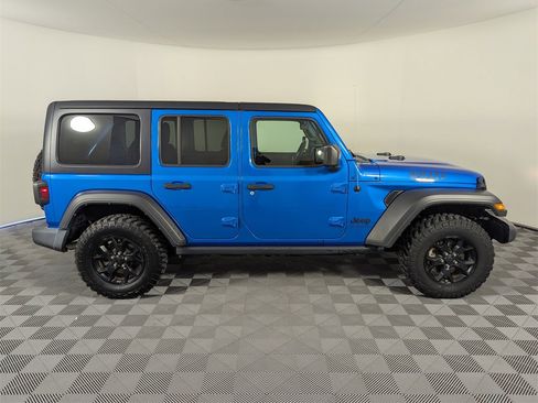 Used 2021 Jeep Wrangler Unlimited Sport image 4