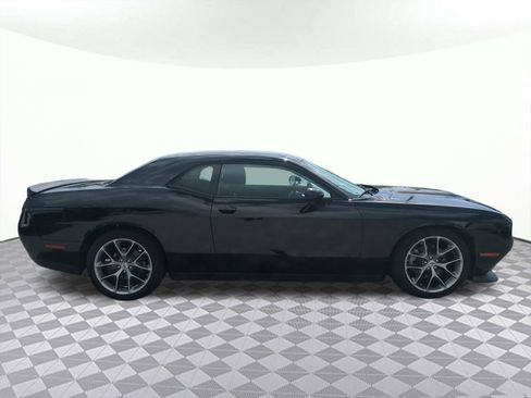 Used 2022 Dodge Challenger GT RWD image 5