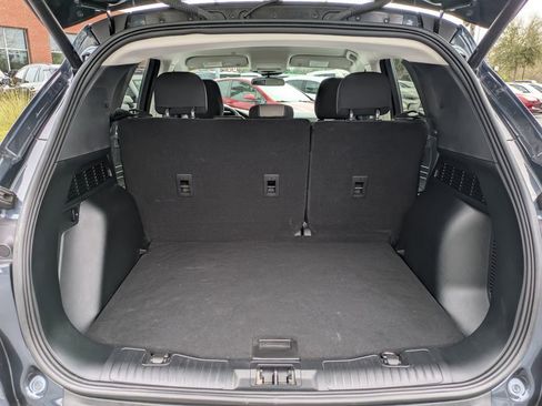 Used 2022 Ford Escape SE w/ SE Sport Appearance Package image 13