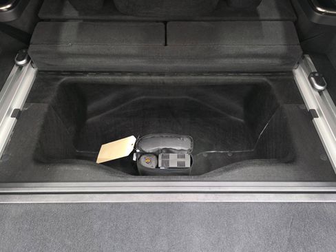 Used 2024 Rivian R1S Adventure image 28