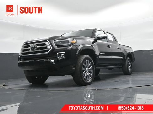 Used 2023 Toyota Tacoma Limited image 42