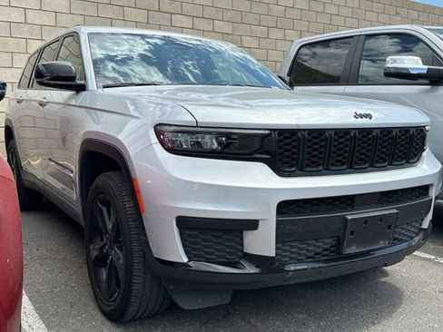 Certified 2023 Jeep Grand Cherokee L Laredo RWD image 3