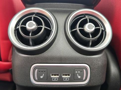 Used 2024 Alfa Romeo Giulia Veloce AWD/4WD image 30