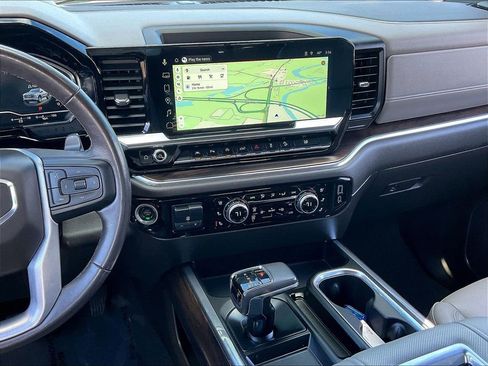 Used 2022 GMC Sierra 1500 SLT w/ SLT Premium Plus Package image 17