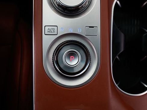 Used 2022 Genesis GV70 2.5T w/ Advanced Package image 44