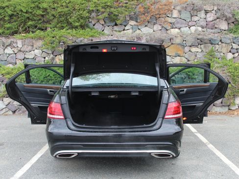 Used 2016 Mercedes-Benz E 350 4MATIC Sedan image 10