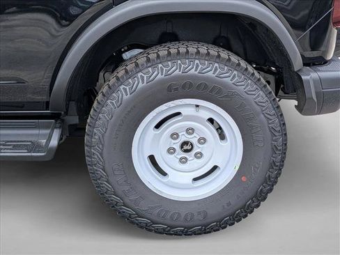 New 2026 Ford Bronco Heritage Edition AWD/4WD image 9