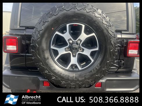 Used 2022 Jeep Wrangler Unlimited Rubicon w/ Cold Weather Group image 33