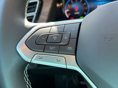 New 2026 Volkswagen Atlas SE image 27