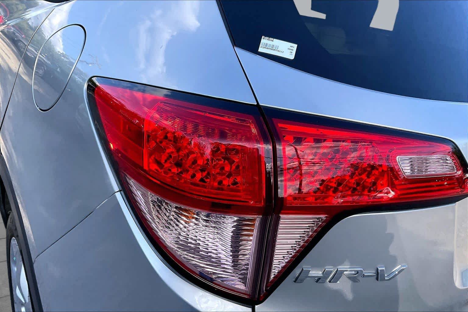 Used 2016 Honda HR-V EX image 28