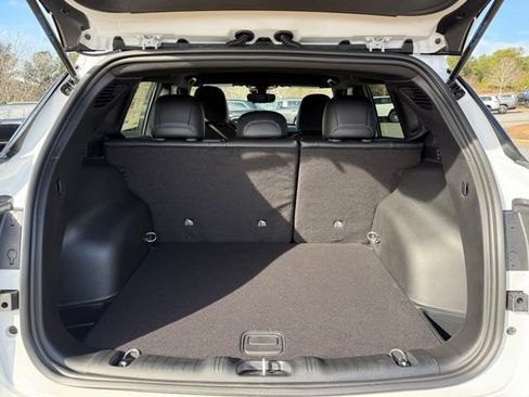 New 2026 Jeep Compass Latitude AWD/4WD image 32