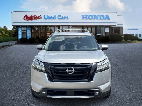 Used 2022 Nissan Pathfinder SL w/ SL Premium Package AWD/4WD image 8