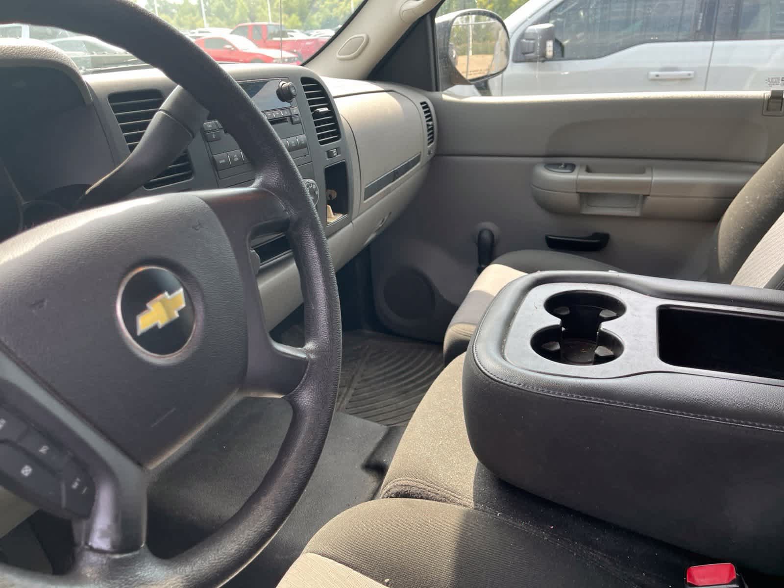 Used 2009 Chevrolet Silverado 1500 W/T RWD image 26