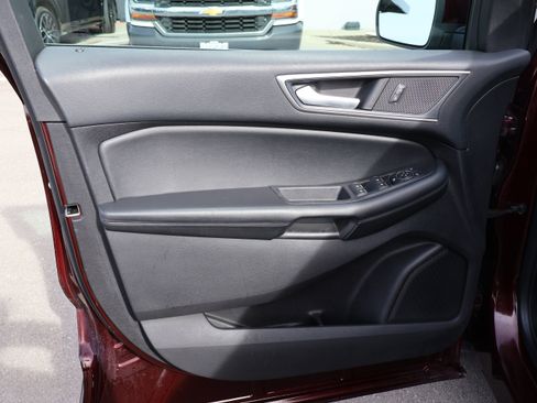 Used 2021 Ford Edge SEL image 20