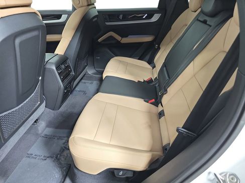 New 2026 Porsche Cayenne image 24