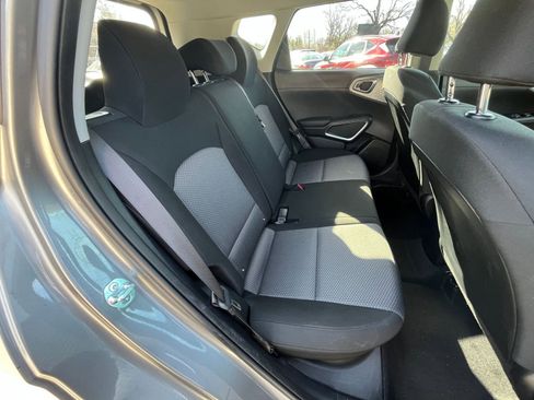 Used 2025 Kia Soul LX w/ LX Technology Package image 36