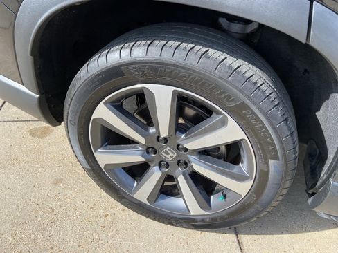 Used 2023 Honda Pilot Touring image 31