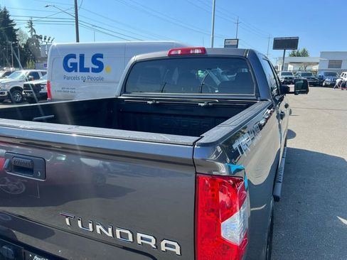 Used 2019 Toyota Tundra SR5 w/ TRD Off Road Package image 9