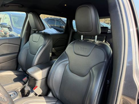 Used 2019 Jeep Cherokee High Altitude image 13