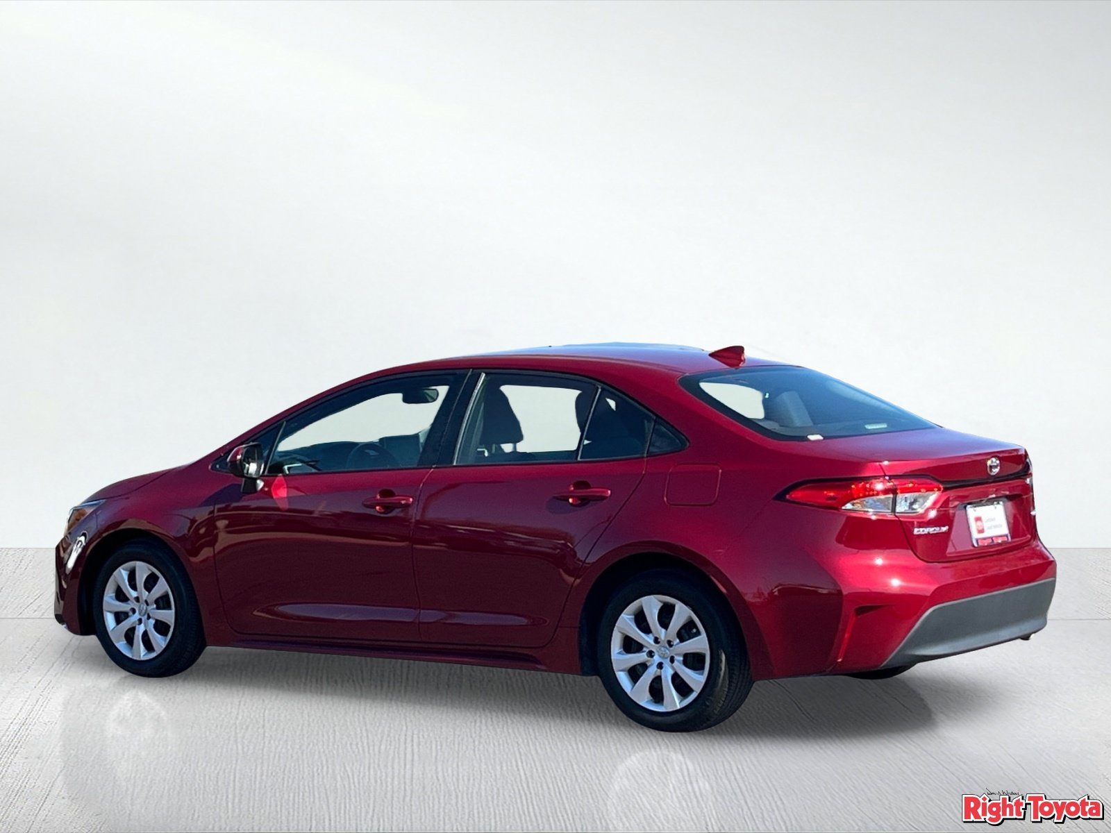 Certified 2025 Toyota Corolla LE FWD image 5