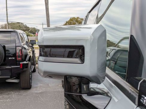 New 2025 GMC Hummer EV 3X w/ Extreme Off-Road Package image 12