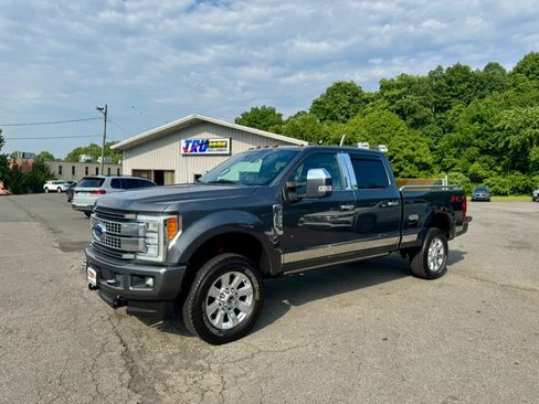 Used 2017 Ford F350 Platinum AWD/4WD image 2