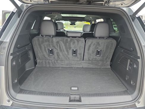 Used 2024 GMC Acadia Denali w/ Super Cruise Package image 13