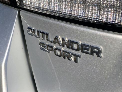 Used 2024 Mitsubishi Outlander Sport ES image 9