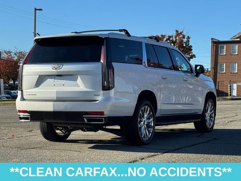 Used 2022 Cadillac Escalade ESV Premium Luxury image 8