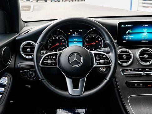 Used 2021 Mercedes-Benz GLC 300 4MATIC image 12