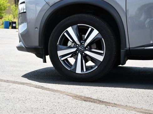 Used 2023 Nissan Rogue SL w/ SL Premium Package FWD image 12