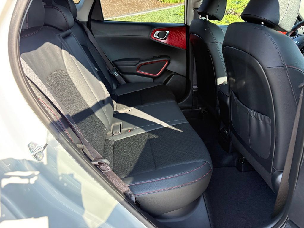 Used 2025 Kia Soul GT-Line w/ GT-Line Technology Package FWD image 20