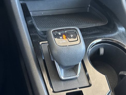 Used 2023 Nissan Rogue SV FWD image 26