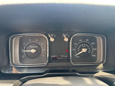 Used 2010 Lincoln MKX AWD image 15