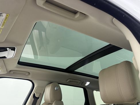 Used 2016 Land Rover Range Rover Sport HSE image 17