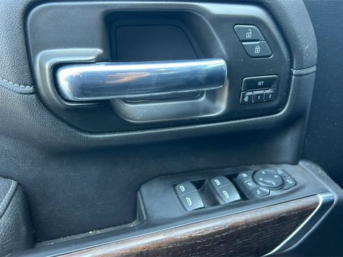 Used 2020 GMC Sierra 3500 Denali w/ Denali Ultimate Package image 9