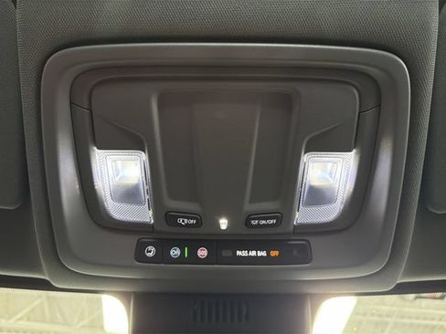 Used 2026 Chevrolet Silverado 1500 LT AWD/4WD image 22
