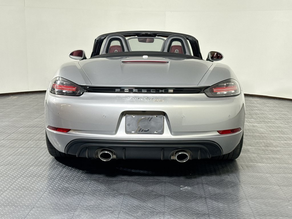 Used 2022 Porsche 718 Boxster RWD image 6