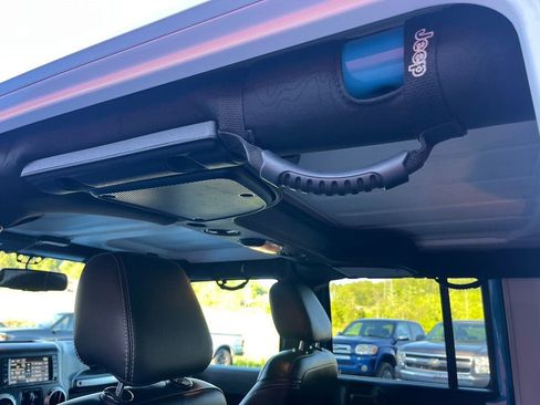 Used 2017 Jeep Wrangler Unlimited Sahara w/ Quick Order Package 24E Chief AWD/4WD image 57