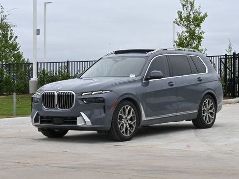 Used 2023 BMW X7 xDrive40i w/ Executive Package AWD/4WD image 5