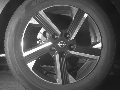 Used 2025 Nissan Sentra SV FWD image 15