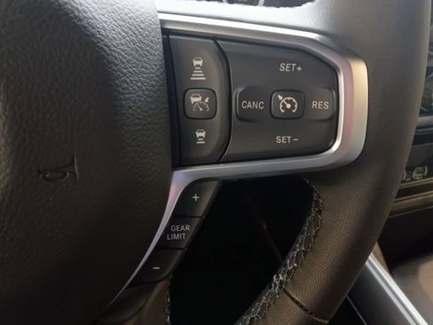 New 2026 RAM 1500 4x4 Crew Cab image 25